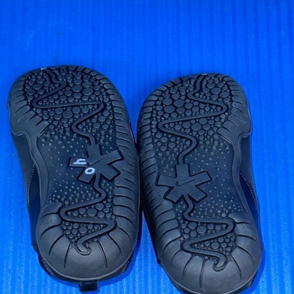 Nike Zoom Pulse Triple Black Nurse Nursing Shoes Women's 6.5 Men's 5 CT1629-003 - Picture 7 of 8